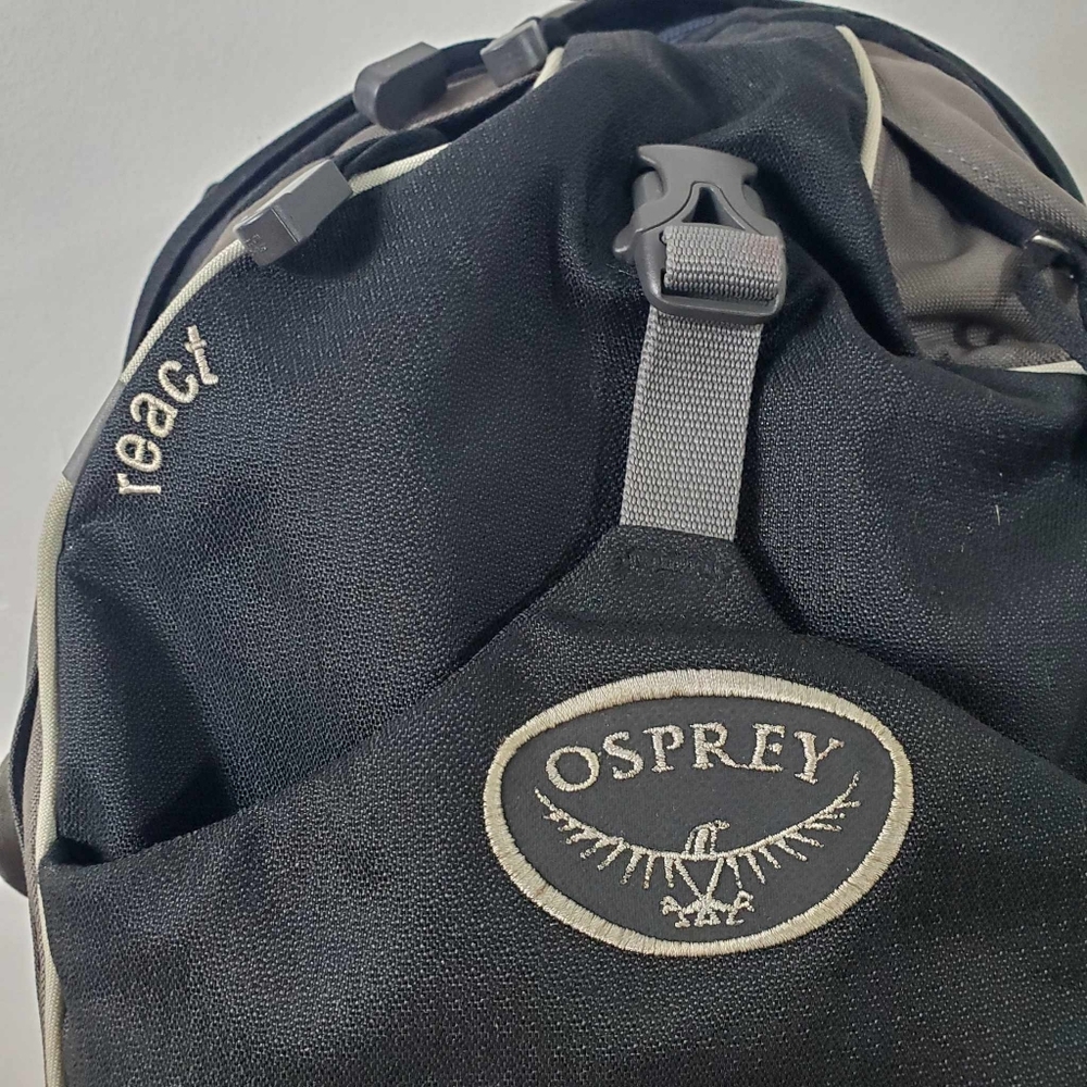 OSPREY black and gray Daypack Backpack - Picture 7 of 14